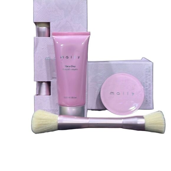 Mally Vaca Day Beautiful Skin Duo Makeup - Picture 7 of 8